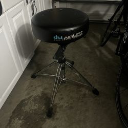 DW 9000 Series Airlift Drum Throne