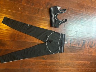 Alo Yoga Black Two-Piece Set