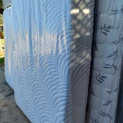 Mattresses 10" Brand New Queen Size Bed  Memory Foam Mattress Only || Colchon Queen de Esponja Memory Nuevo Colchones