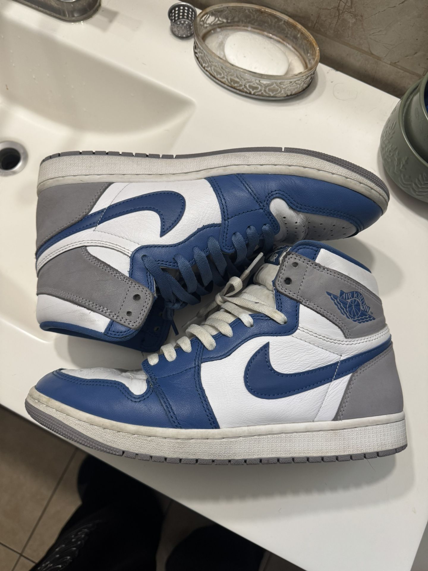 Jordan 1 Retro OG High True Blue