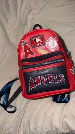 Angels Lounge Fly