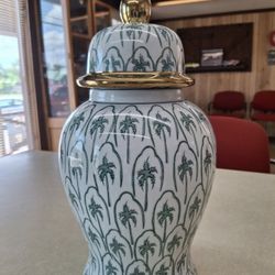 BEAUTIFUL  SAGE BROOK HOME  MODERN  TROPICAL  CERAMIC GINGER JAR WITH COASTAL  PALM  TREES 