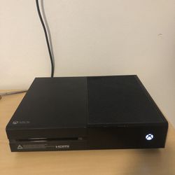 Xbox One 1 Tb (Used For 2 Months )