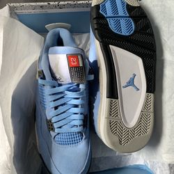 Unc Jordan 4 Size 8.5 