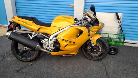1997 Triumph Daytona British Sports Bike Yellow