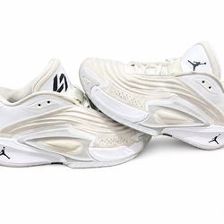 Nike Air Jordan Luka White Men’s Size 8 Basketball Shoes Clean