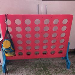 Giant Connect 4 Game 