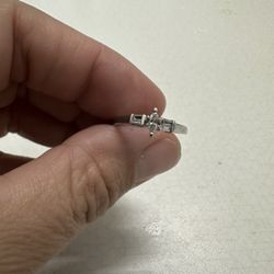 Women’s Platinum Engagement Ring Size 9