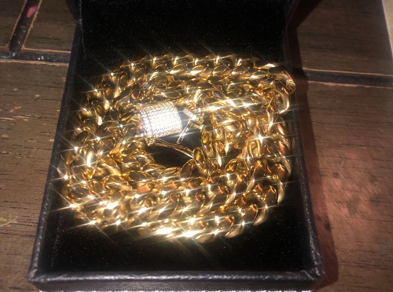 14K Solid Gold Cuban Link Chain – 102g – 22” w/ Diamond Clasp