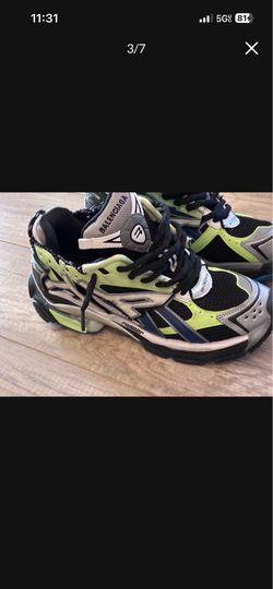 Balenciaga size 8 shoes sneakers