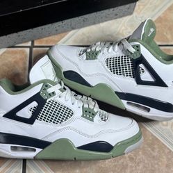 Air Jordan 4 Retro Seafoam W/ box