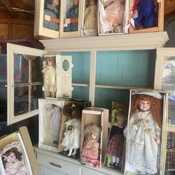 40 Porcelaine Doll 