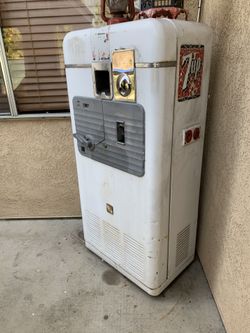 50s Vm c coke machine