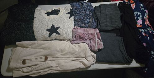 Womens size medium clothing bundle