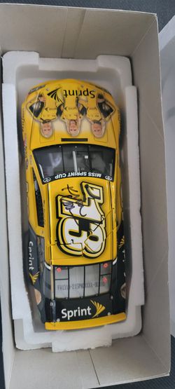 Lionel 1:24 Scale Die-Cast Of NASCAR AUTOGRAPHED BY KIM COON