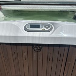 Jacuzzi J-495