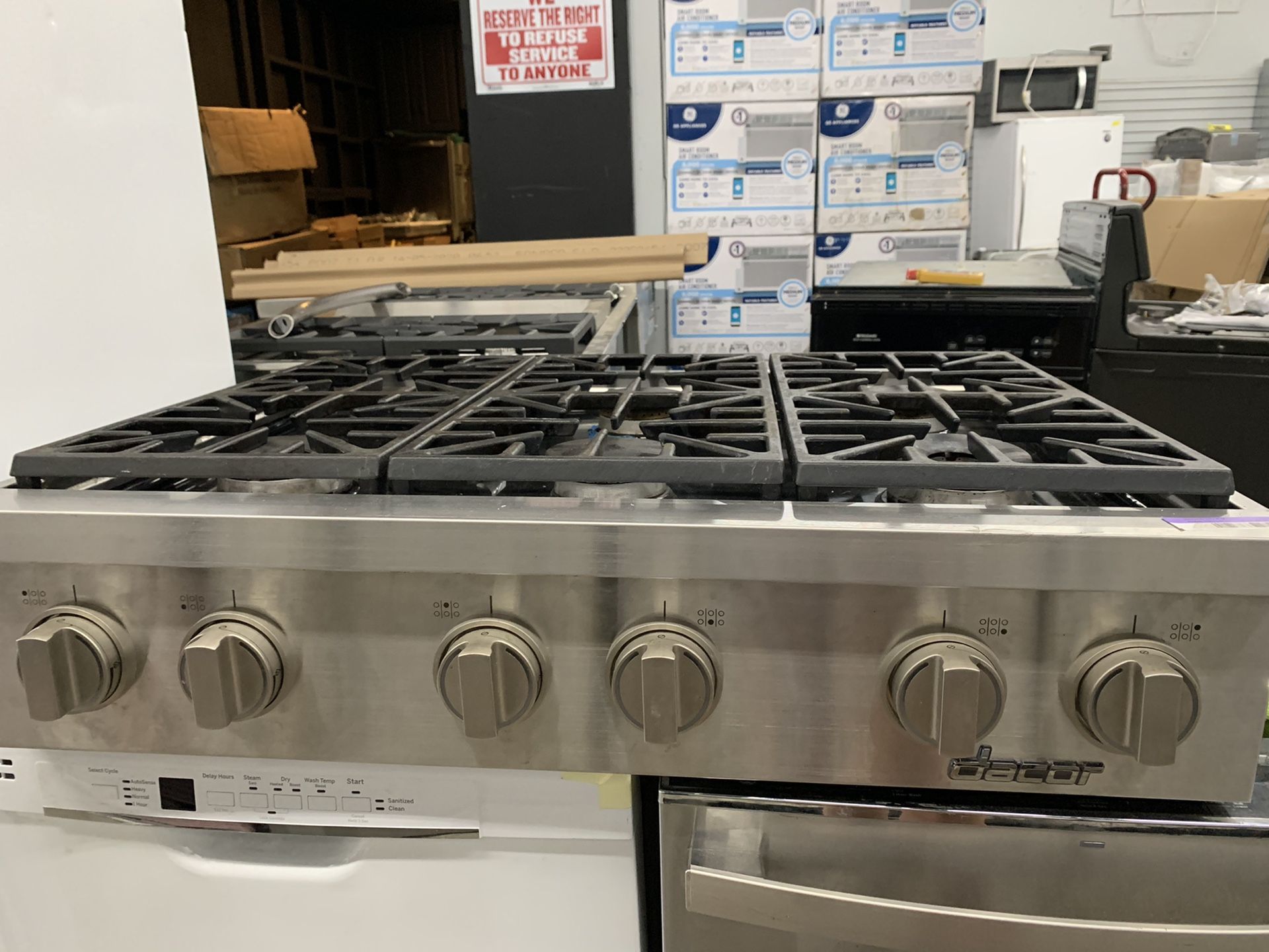Dacor 36” range top in stainless steel open box