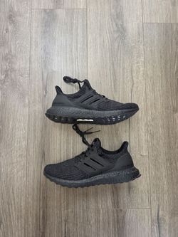 Adidas Ultraboost 4.0 Triple Black Running Shoes Womens Size 7.5
