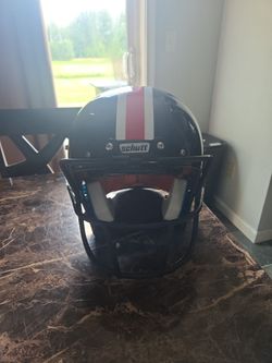 Schutt youth large football helmet
