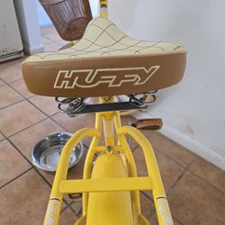 Huffy Yellow Beach Bike Cruiser Like New