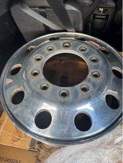 Semi truck 24 inch wheels!!! Only 2 !!!
