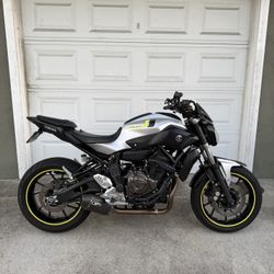 2017 Yamaha FZ07 / MT07