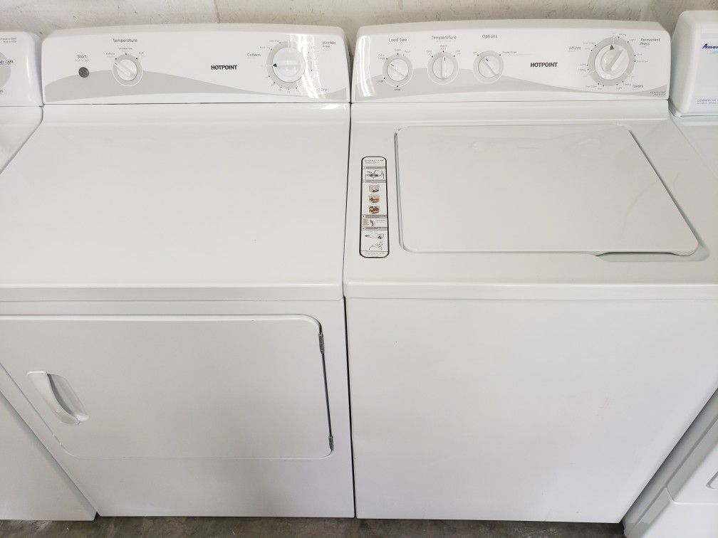 Great working Newer hotpoint washer and dryer set