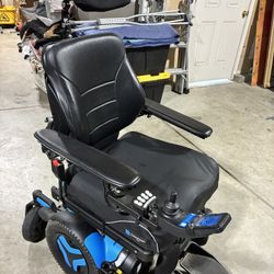 Permobil Power Chair In Xlnt. Shape!! 1 Year Old With Charger, Tool Kit, And Great Batteries!!
