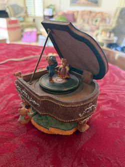 Vintage Kingstate piano