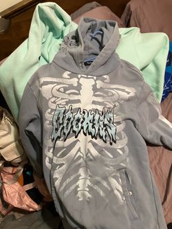 Gray Skeleton Graphic Pullover Hoodie
