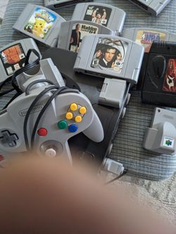 N64 10 Games 2 Controllers 