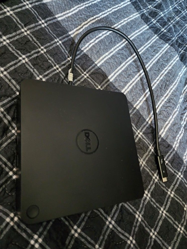 DELL TB16 THUNDERBOLT DOCK STATION
