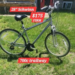 28" Schwinn 700c Trailway Bike