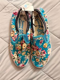 Women’s Size 9 Slip On Shoes New