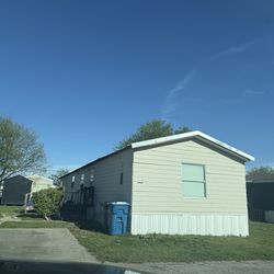 Traila en venta o renta ! 1000 3 cuartos dos baños  ( +$ parqueadero