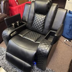 HOME THEATER BLACK LEATHER ELECTRIC RECLINER