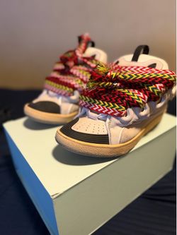 Lanvin curb
