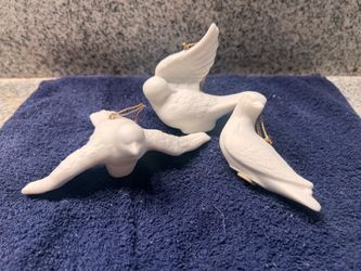 White Ceramic Dove Ornaments Set of 3 - Christmas, holiday hanging  decor