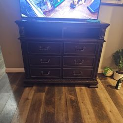 Six Drawe TV Stand