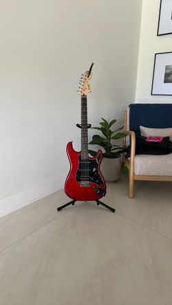 Squire Strat Affinity HSS With Mustang Micro Plus
