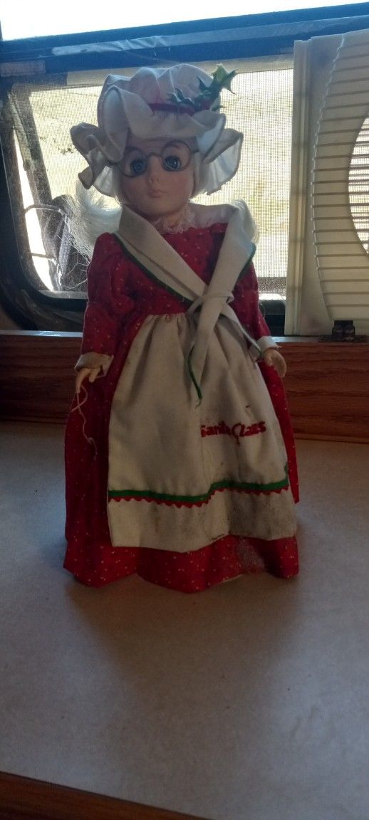 Mrs. Santa Claus Effanbee Doll