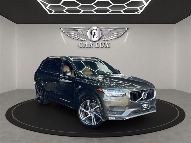 2018 Volvo XC90 T5 Momentum
