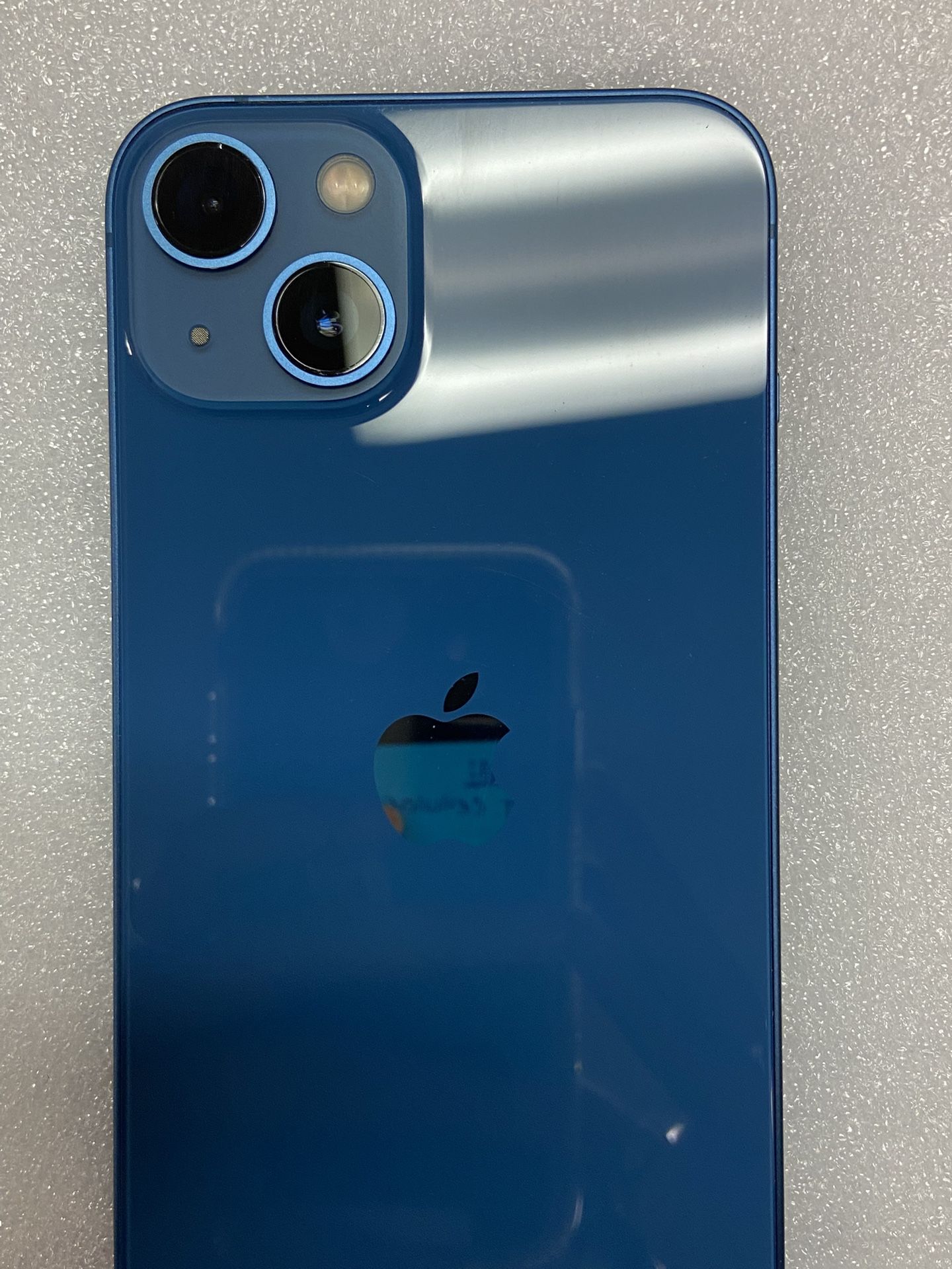 iPhone 13 128gb Potranco Rd