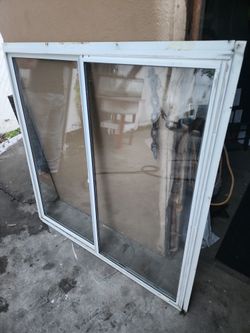 Ventana 48x48 buenas Condisiones