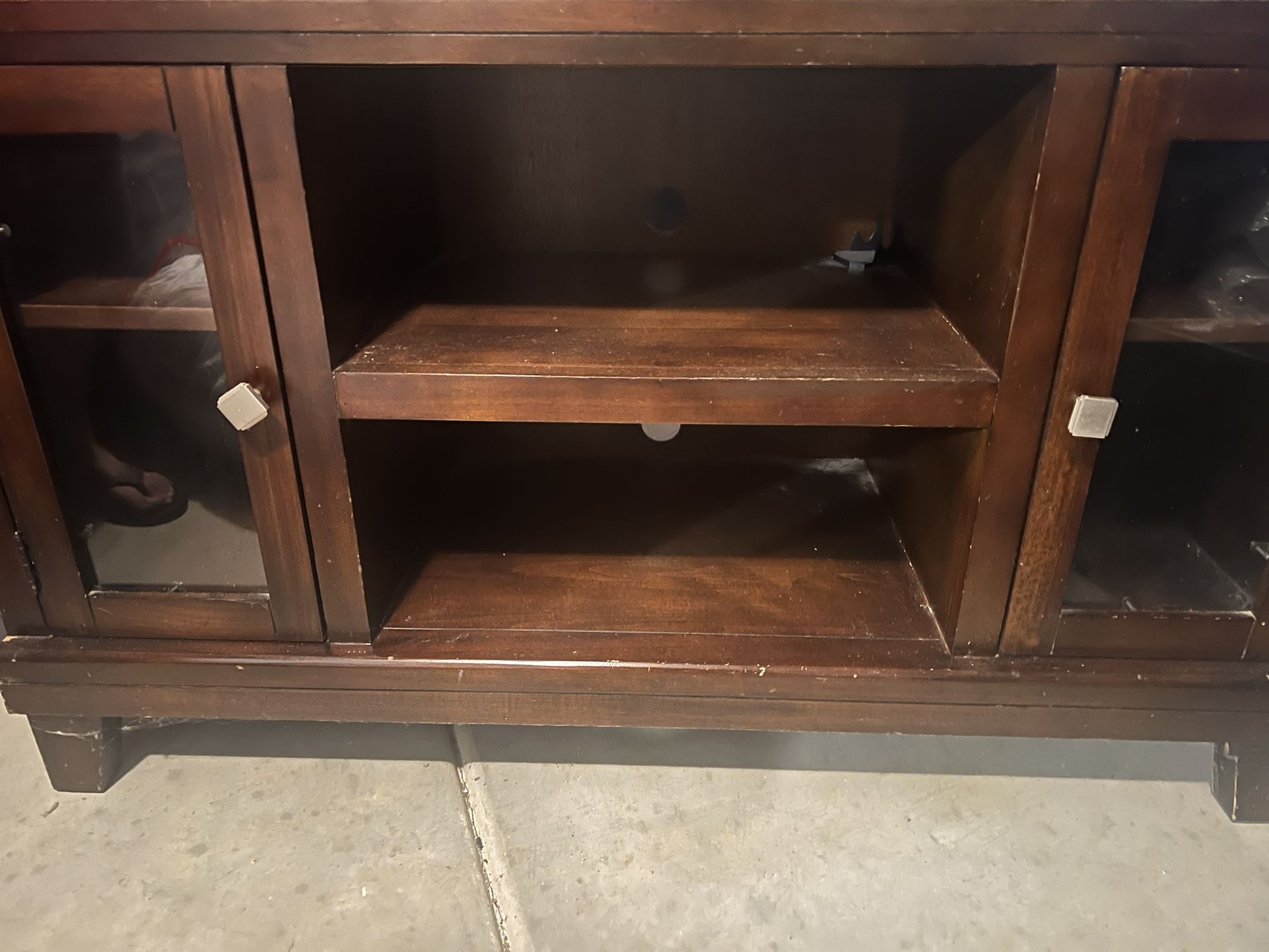 Media Cabinet/ TV / Storage