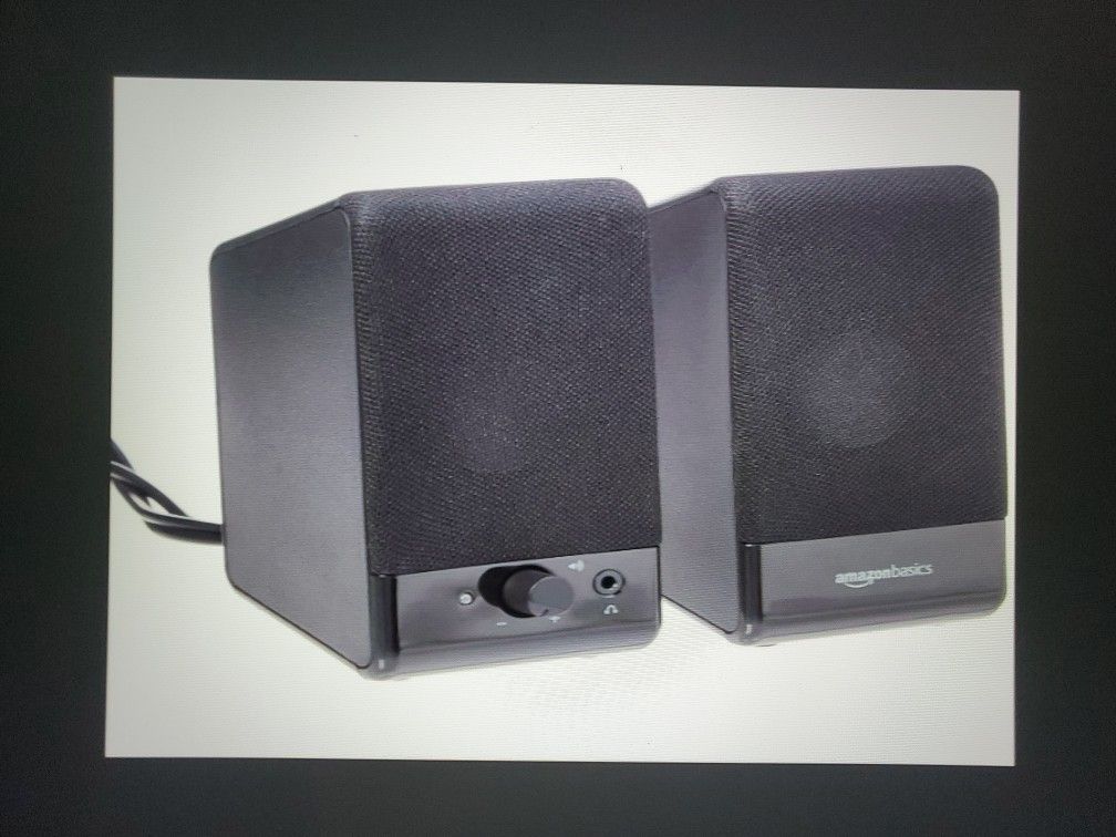 Amazon Basics USB-Powered Computer Speakers For PC/Laptop Volume Control Black