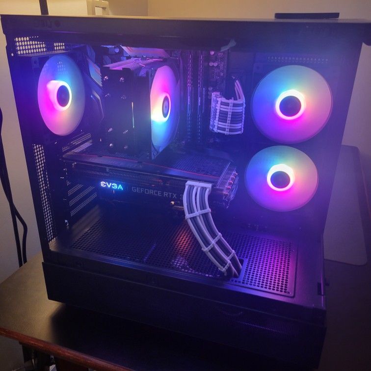 Ryzen 7 3700x + EVGA RTX 3060Ti Ftw3 Gaming PC