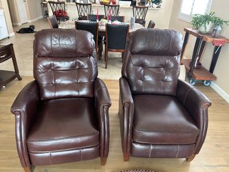 Pair of Brown Recliner Chairs
