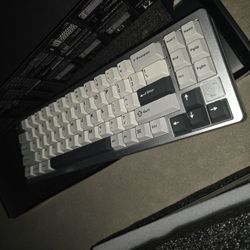 YUNZII AL-71 WIRELESS KEYBOARD
