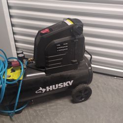 8 Gallon Husky Air Compressor 